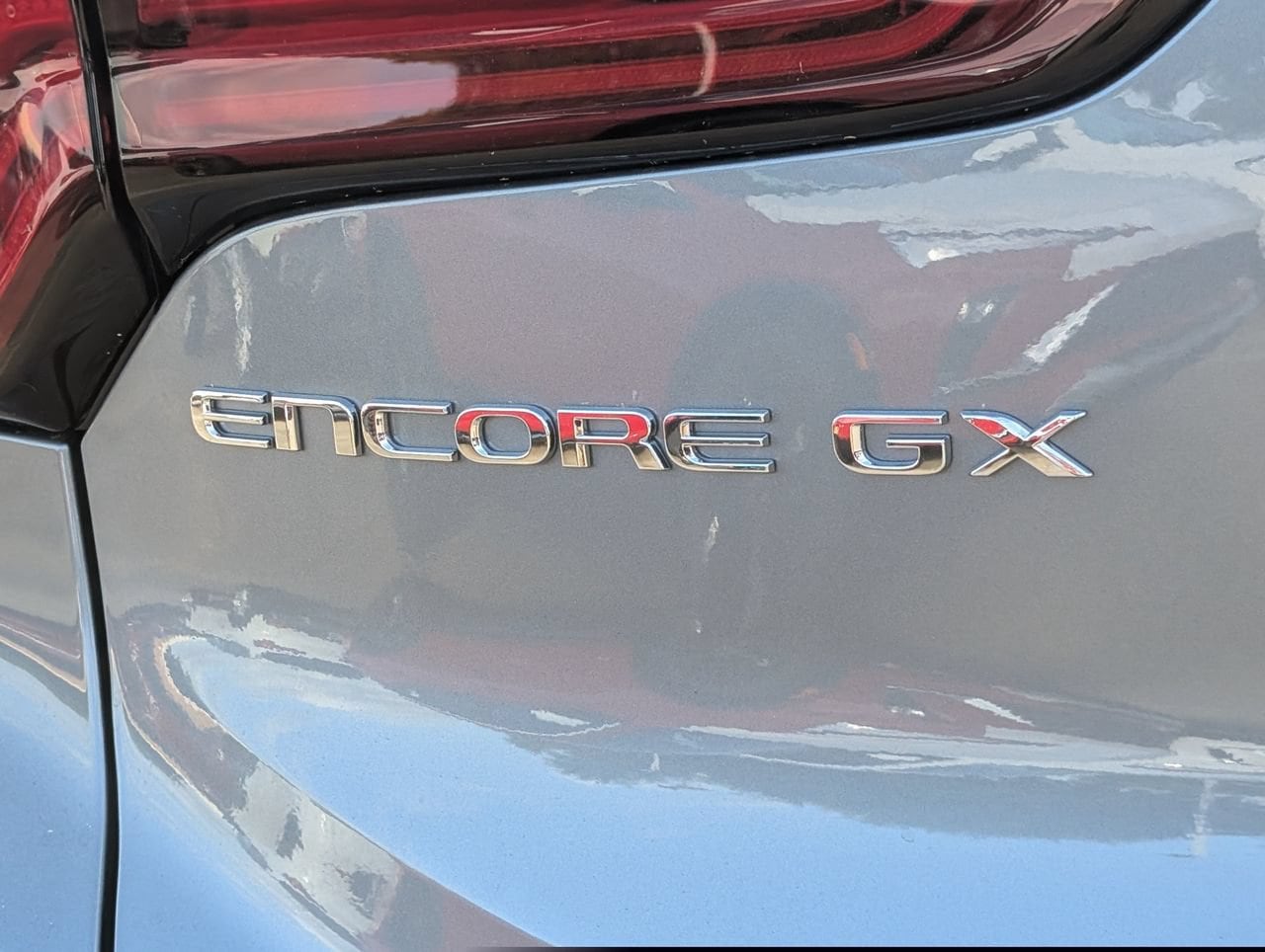 2026 Buick Encore GX Sport Touring - Photo 6