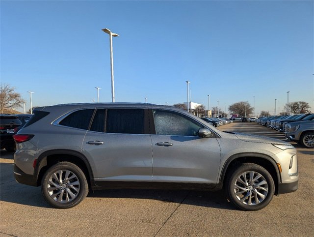 2025 Buick Enclave Preferred photo 3