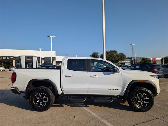 2024 Gmc Canyon AT4X photo 3