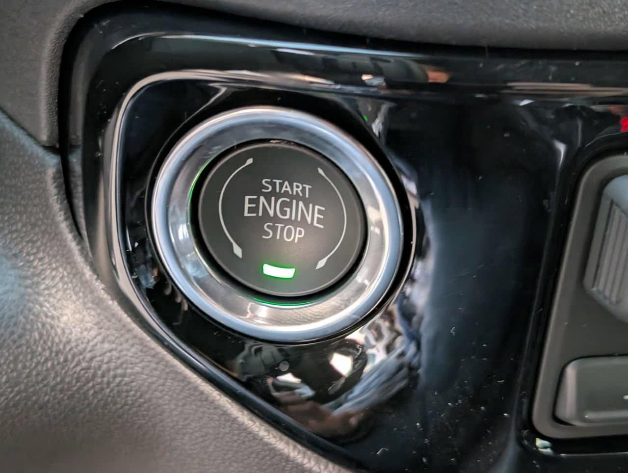 2026 GMC Sierra 1500 SLT - Photo 16