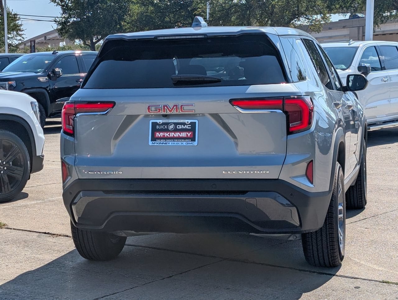 New 2027 Sterling Metallic GMC Elevation image 4