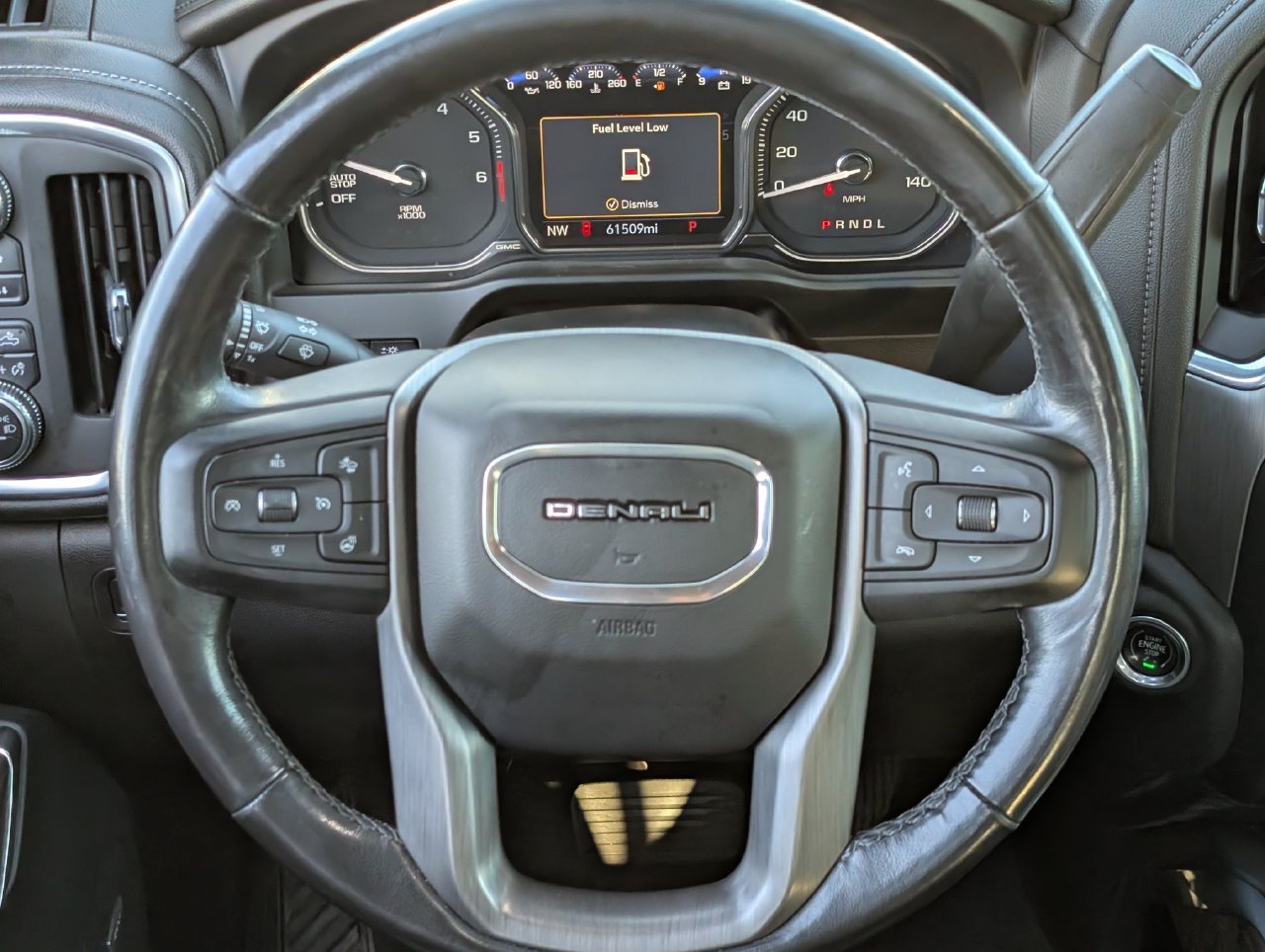 Used 2021 White Frost Tricoat GMC Denali image 11