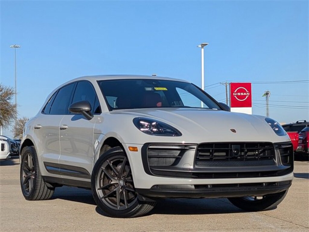 Used 2023 Porsche Macan T AWD SUV