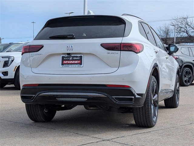 2025 Buick Envision Sport Touring photo 4