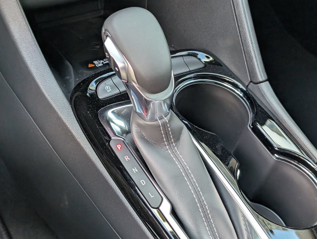 2026 Buick Encore GX Sport Touring - Photo 18