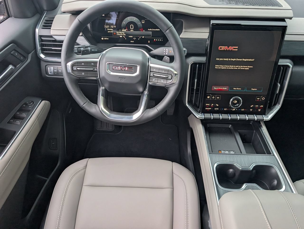 2026 GMC Acadia Elevation - Photo 9