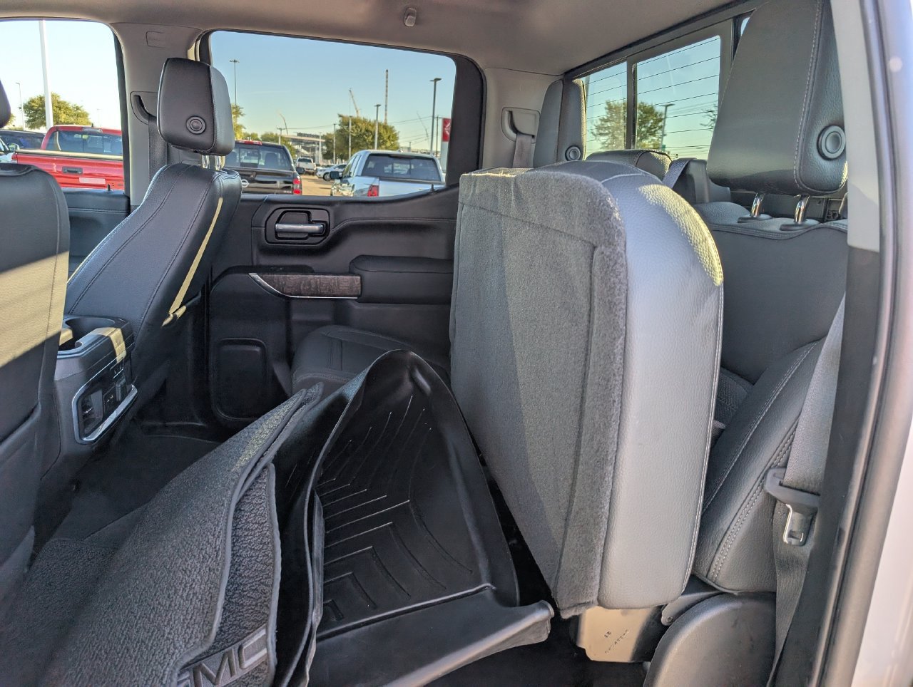 Used 2021 White Frost Tricoat GMC Denali image 28