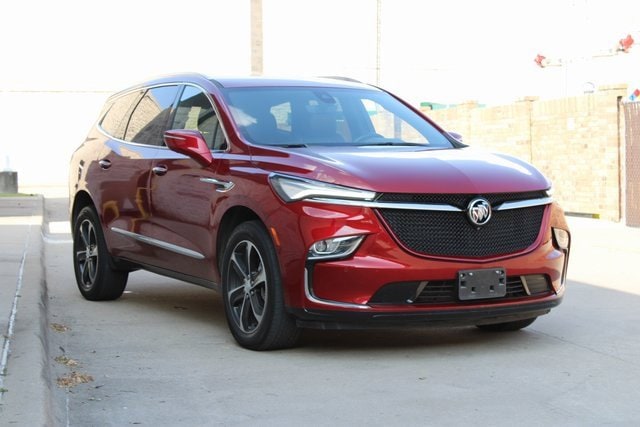 Used 2022 Buick Enclave Essence with VIN 5GAERBKW5NJ103944 for sale in Mckinney, TX