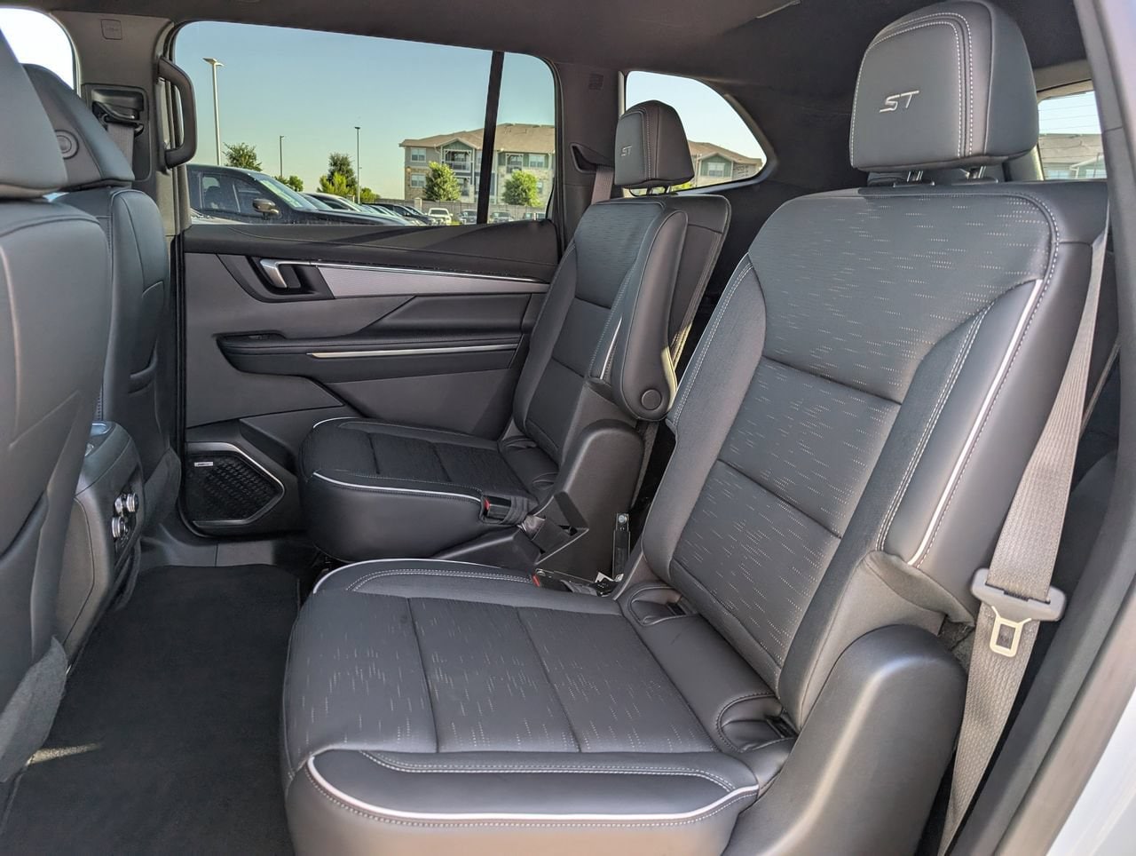 2026 Buick Enclave Sport Touring - Photo 18