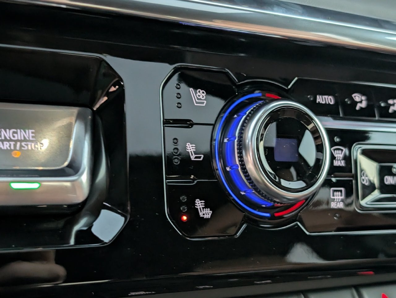 2026 GMC Sierra 2500HD Denali Ultimate - Photo 14