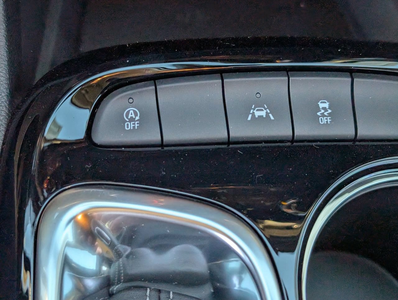 2026 Buick Encore GX Sport Touring - Photo 16