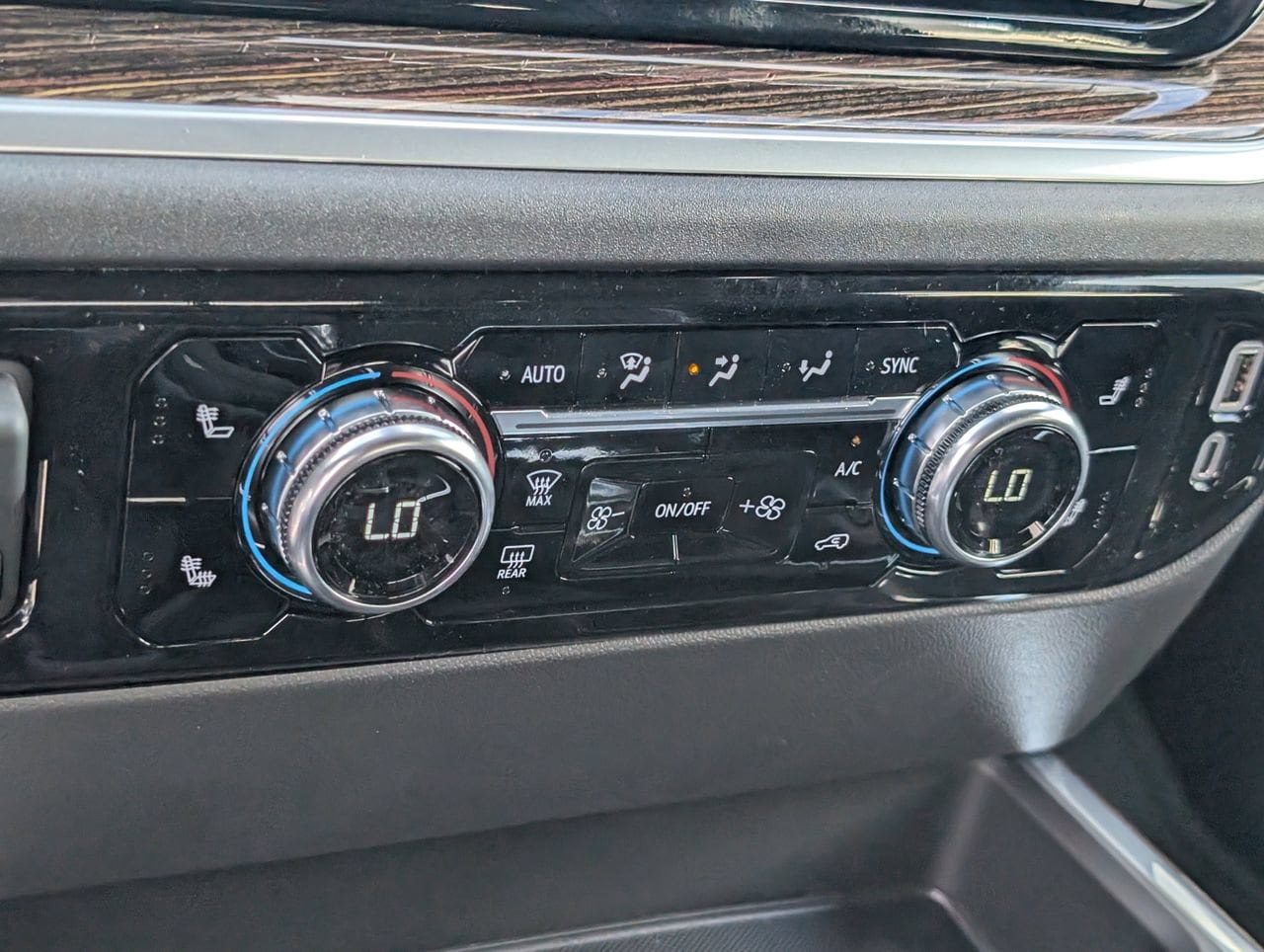 2026 GMC Sierra 1500 Elevation - Photo 14