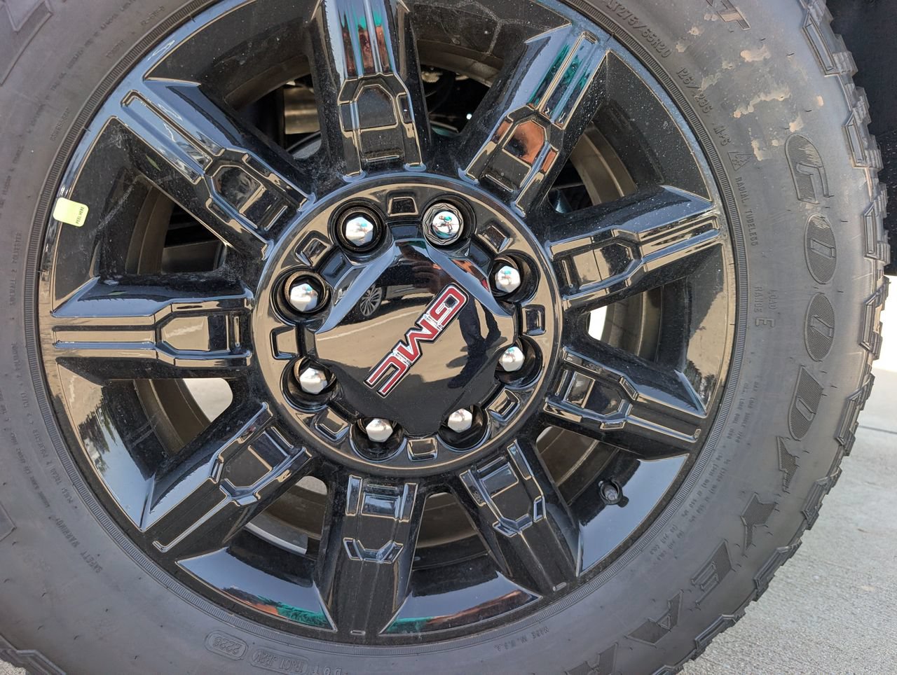 2026 GMC Sierra 2500HD AT4 - Photo 6