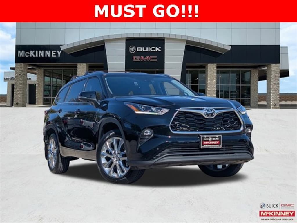 Used 2024 Toyota Highlander LE SUV