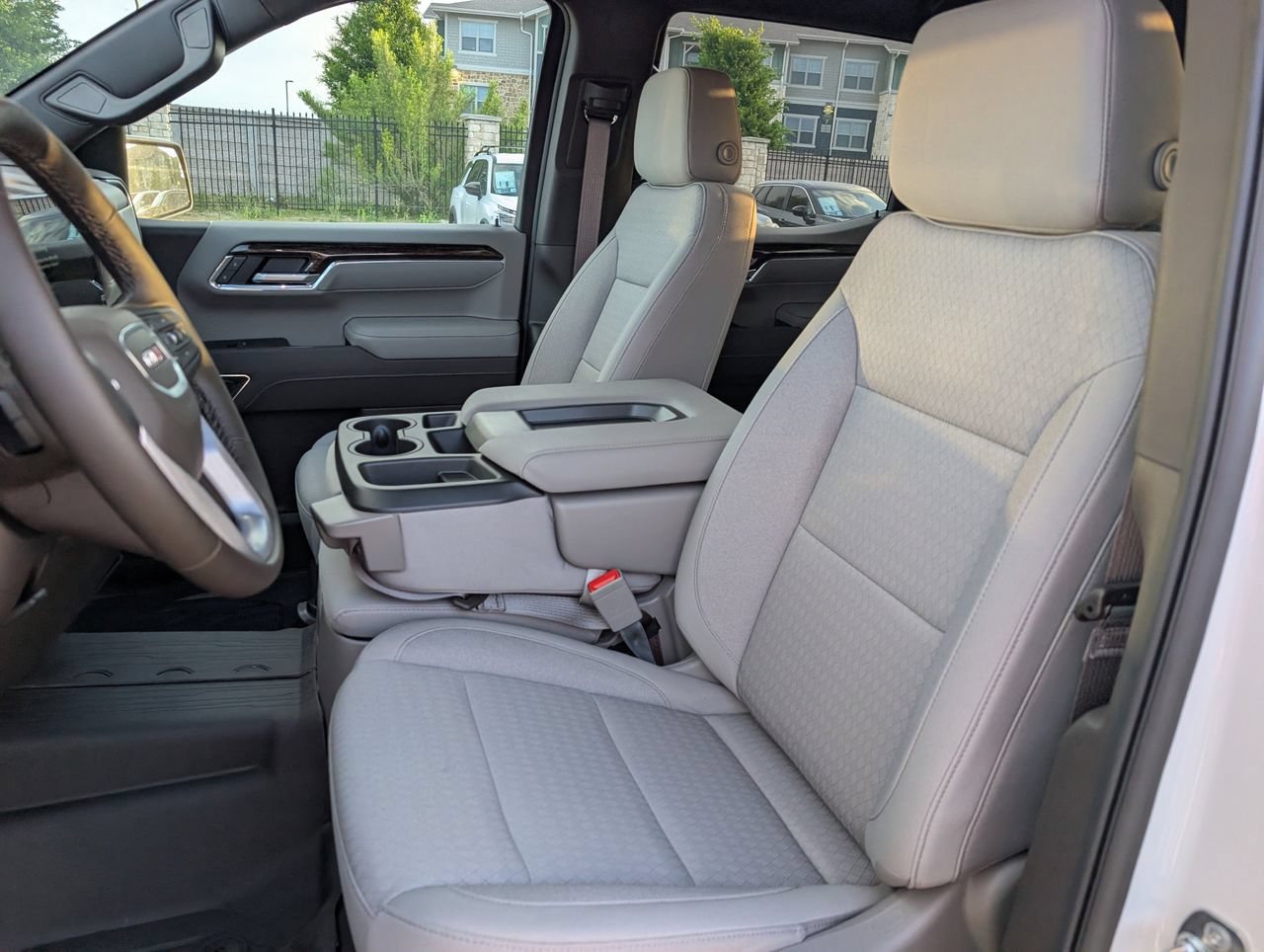 2026 GMC Sierra 1500 SLE - Photo 19