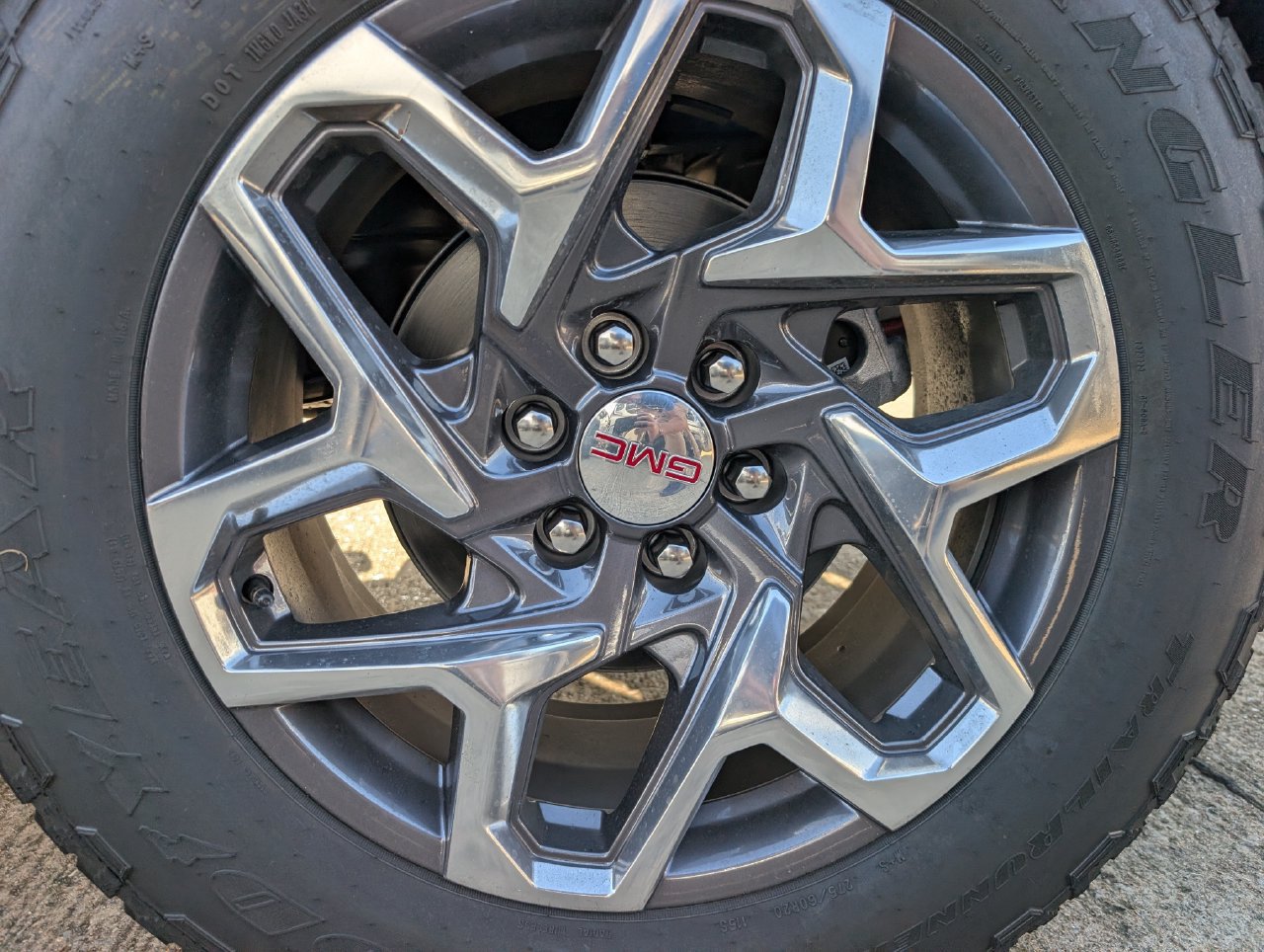 2026 GMC Sierra 1500 SLT - Photo 7