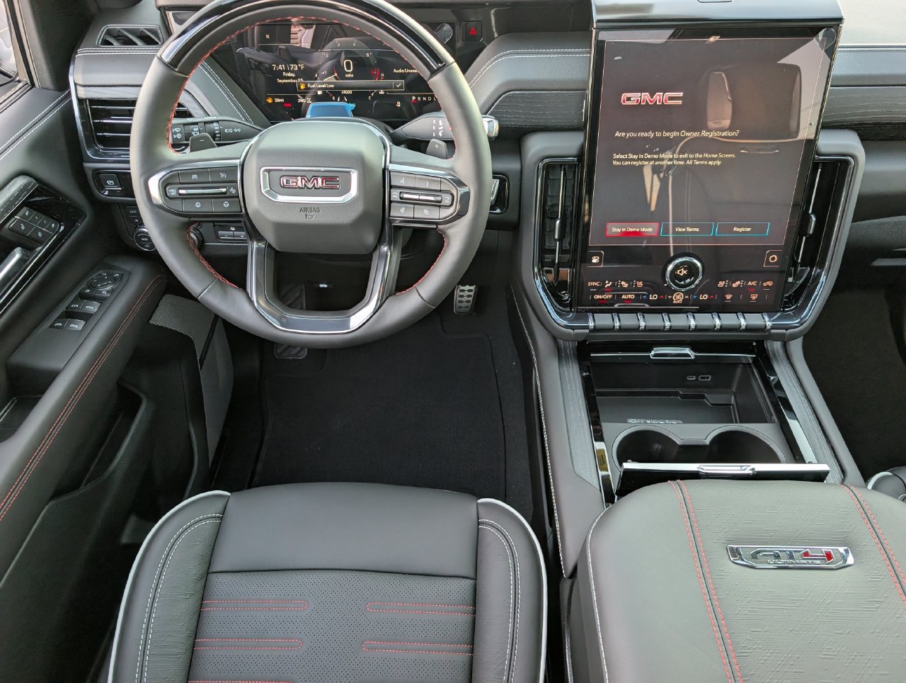 2026 GMC Yukon XL AT4 Ultimate - Photo 9
