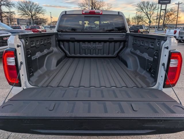 2026 GMC Canyon AT4X - Photo 21