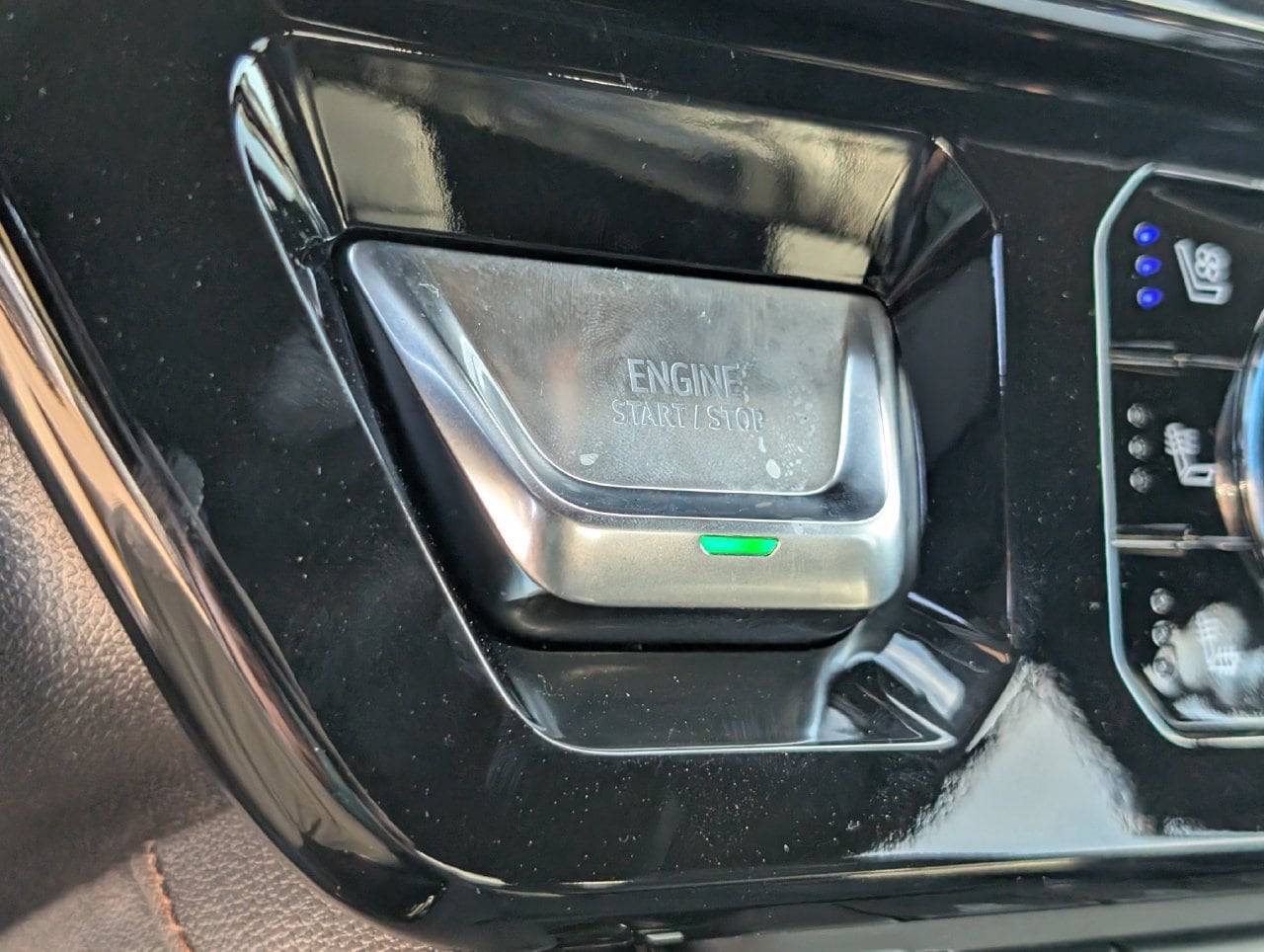 2026 GMC Sierra 2500HD AT4 - Photo 15