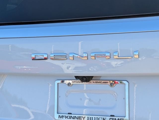 2026 GMC Yukon Denali - Photo 6