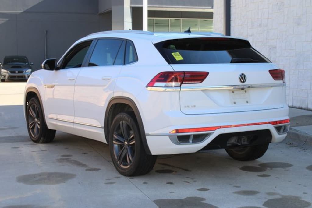 Used 2021 Volkswagen Atlas Cross Sport 3.6L V6 SE w/Technology R-Line SUV