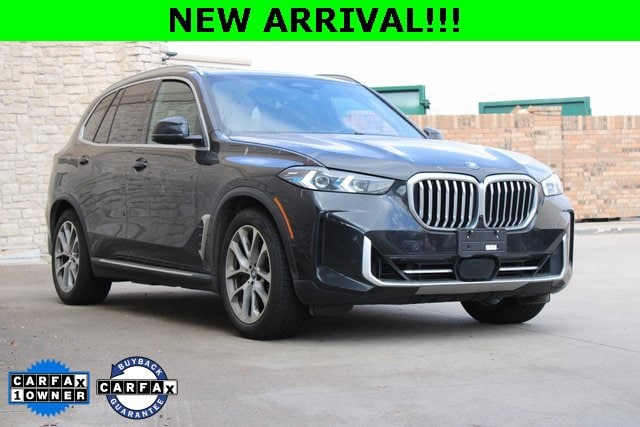 2025 BMW X5 50e's photo
