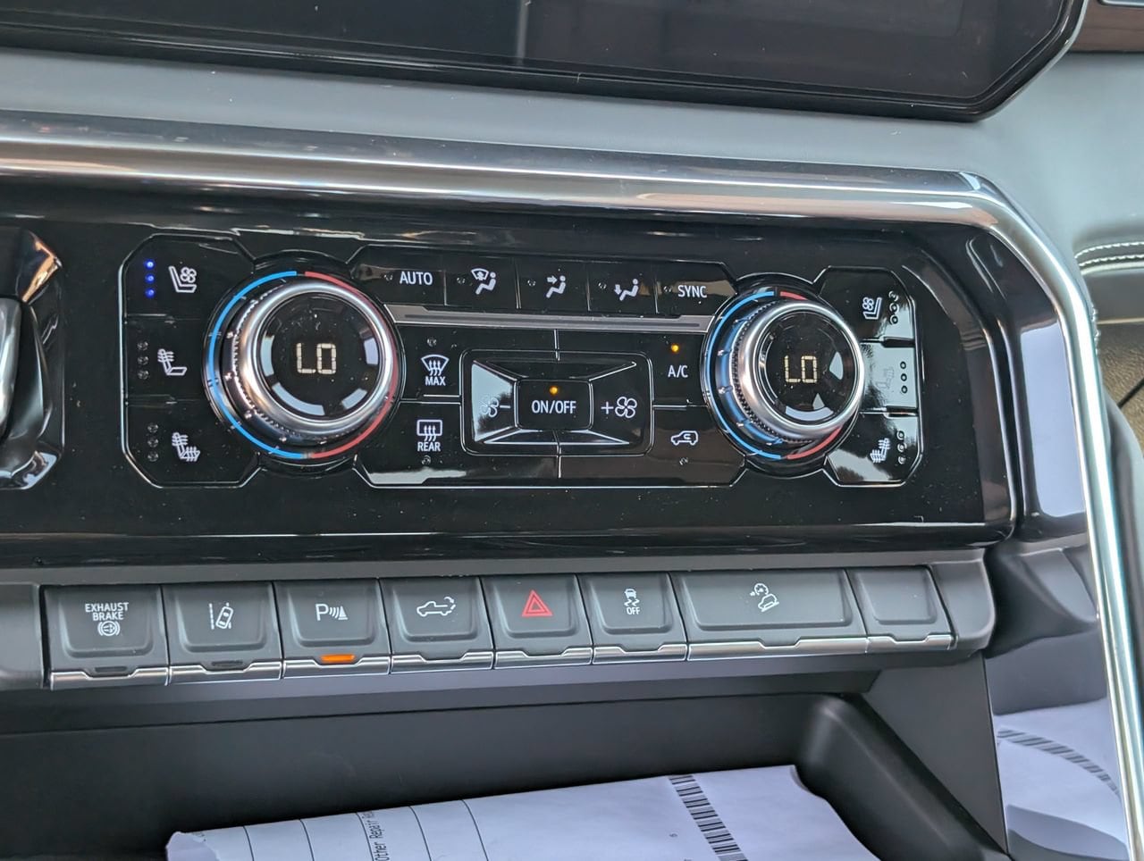 2026 GMC Sierra 2500HD Denali Ultimate - Photo 13