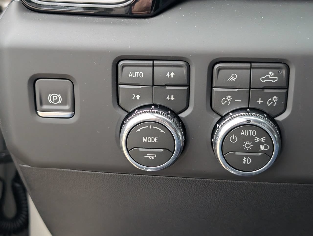 2026 GMC Sierra 2500HD AT4 - Photo 18