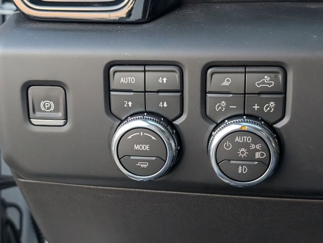 2026 GMC Sierra 1500 AT4 - Photo 18