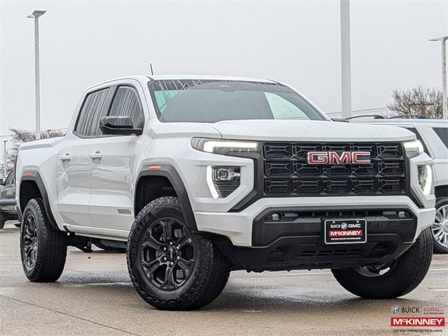 2024 GMC Canyon Elevation's photo