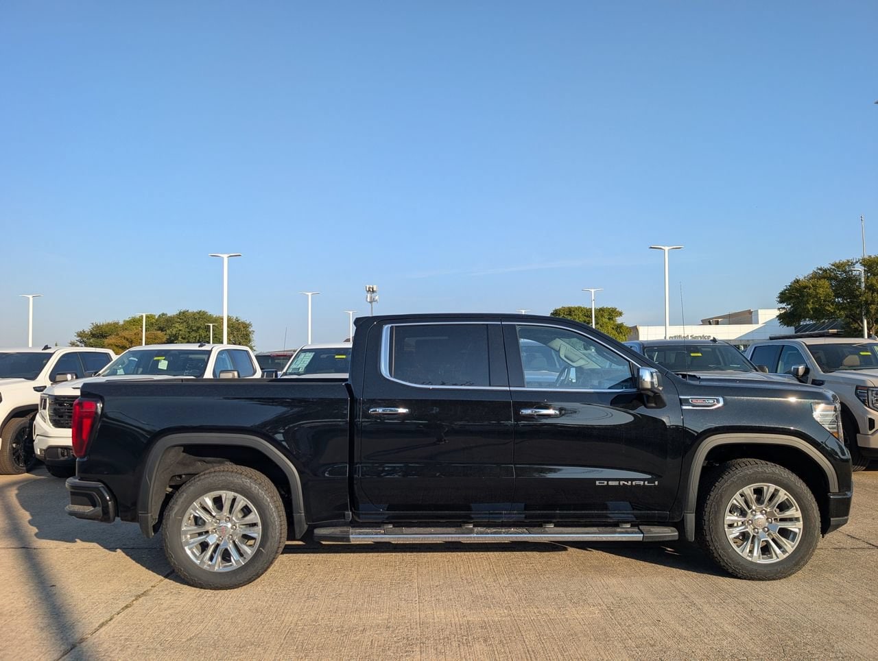 2026 GMC Sierra 1500 Denali - Photo 3
