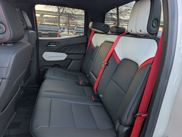 2026 GMC Canyon AT4X - Photo 20