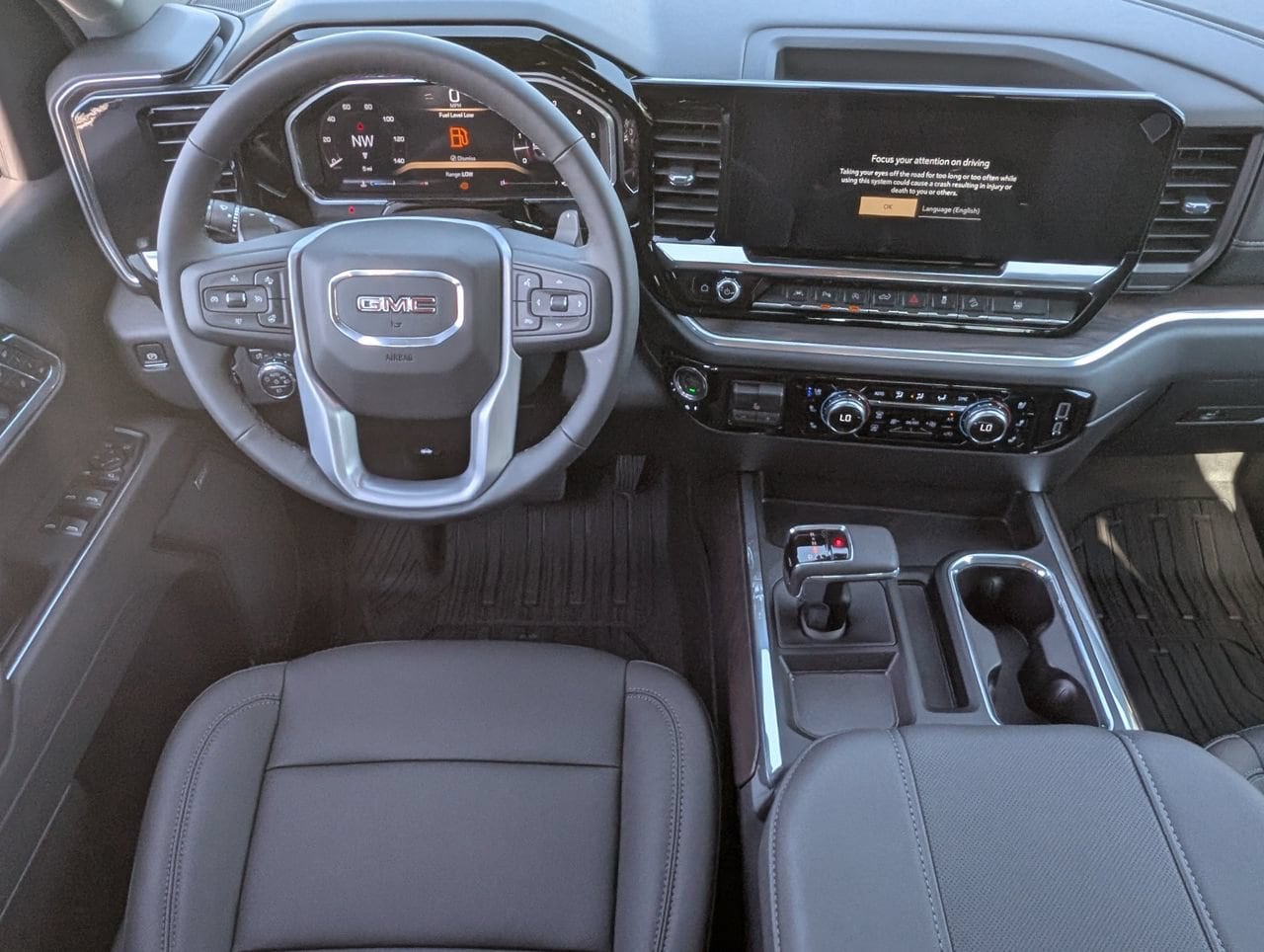 2026 GMC Sierra 1500 SLT - Photo 9