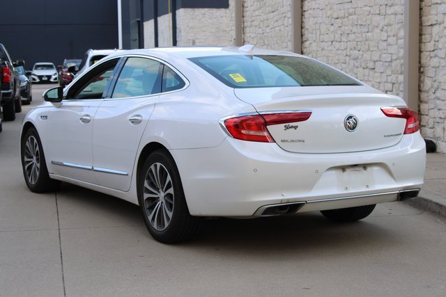 2017 Buick LaCrosse Essence photo 3