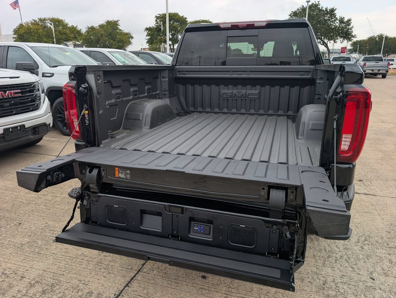 2026 GMC Sierra 1500 Denali Ultimate - Photo 7