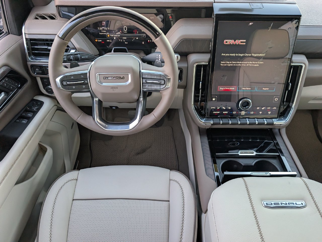 2027 GMC Yukon Denali - Photo 9