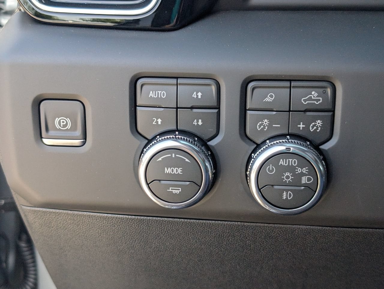 2026 GMC Sierra 2500HD Denali Ultimate - Photo 18