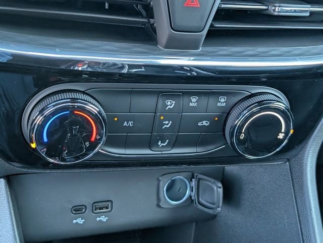 2026 Buick Encore GX Sport Touring - Photo 13