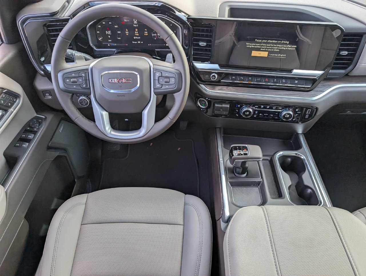 2026 GMC Sierra 1500 SLT - Photo 9