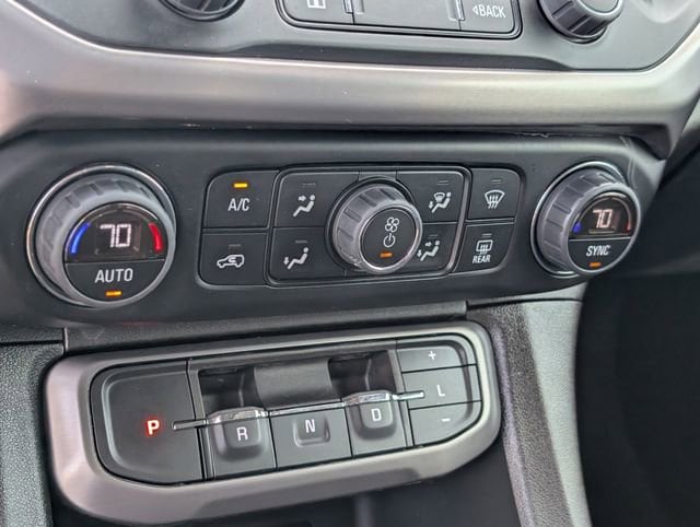 2023 GMC Acadia AT4 - Photo 17