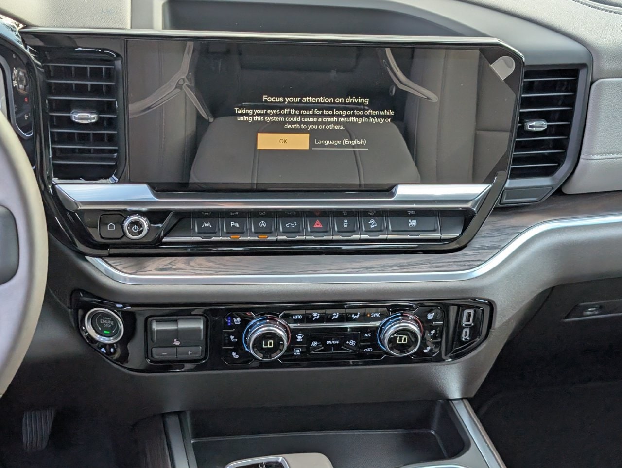 2026 GMC Sierra 1500 SLT - Photo 11
