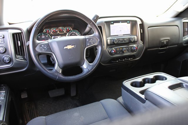 2018 Chevrolet Silverado 1500 LT photo 4