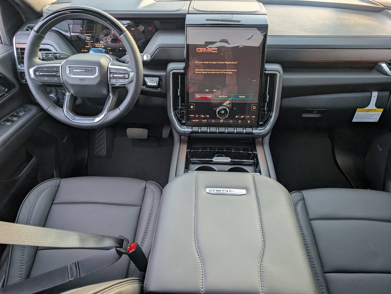 2026 GMC Yukon XL Denali - Photo 8