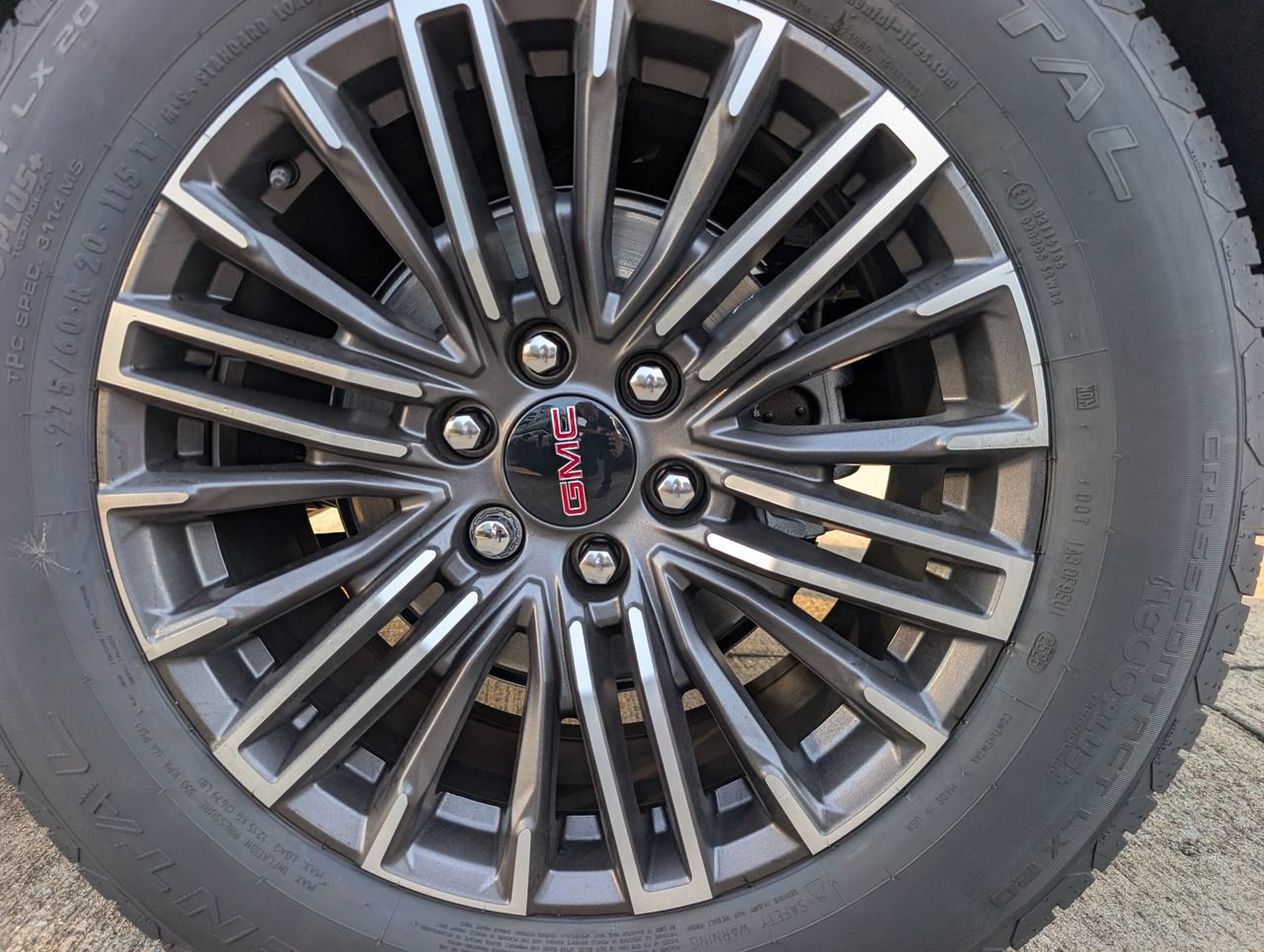 2026 GMC Yukon Elevation - Photo 6