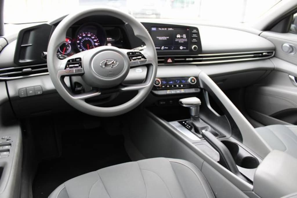 Used 2023 Hyundai Elantra SEL Sedan