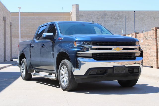 Used 2020 Chevrolet Silverado 1500 LT with VIN 3GCUYDED0LG212734 for sale in Mckinney, TX