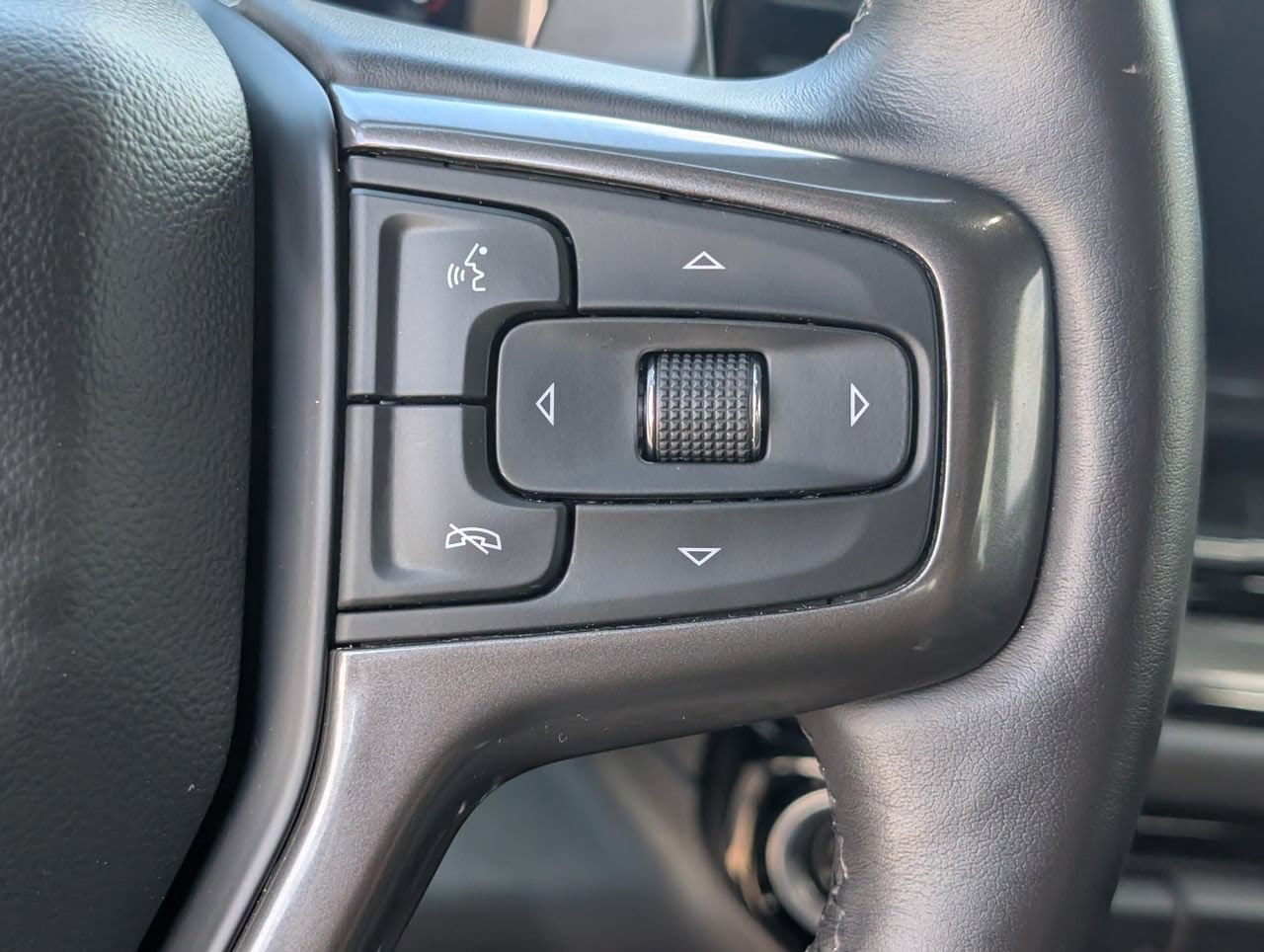 2023 Chevrolet Silverado 1500 ZR2 - Photo 22