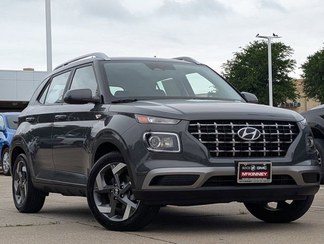 Used 2025 Hyundai Venue SEL with VIN KMHRC8A39SU366682 for sale in Mckinney, TX