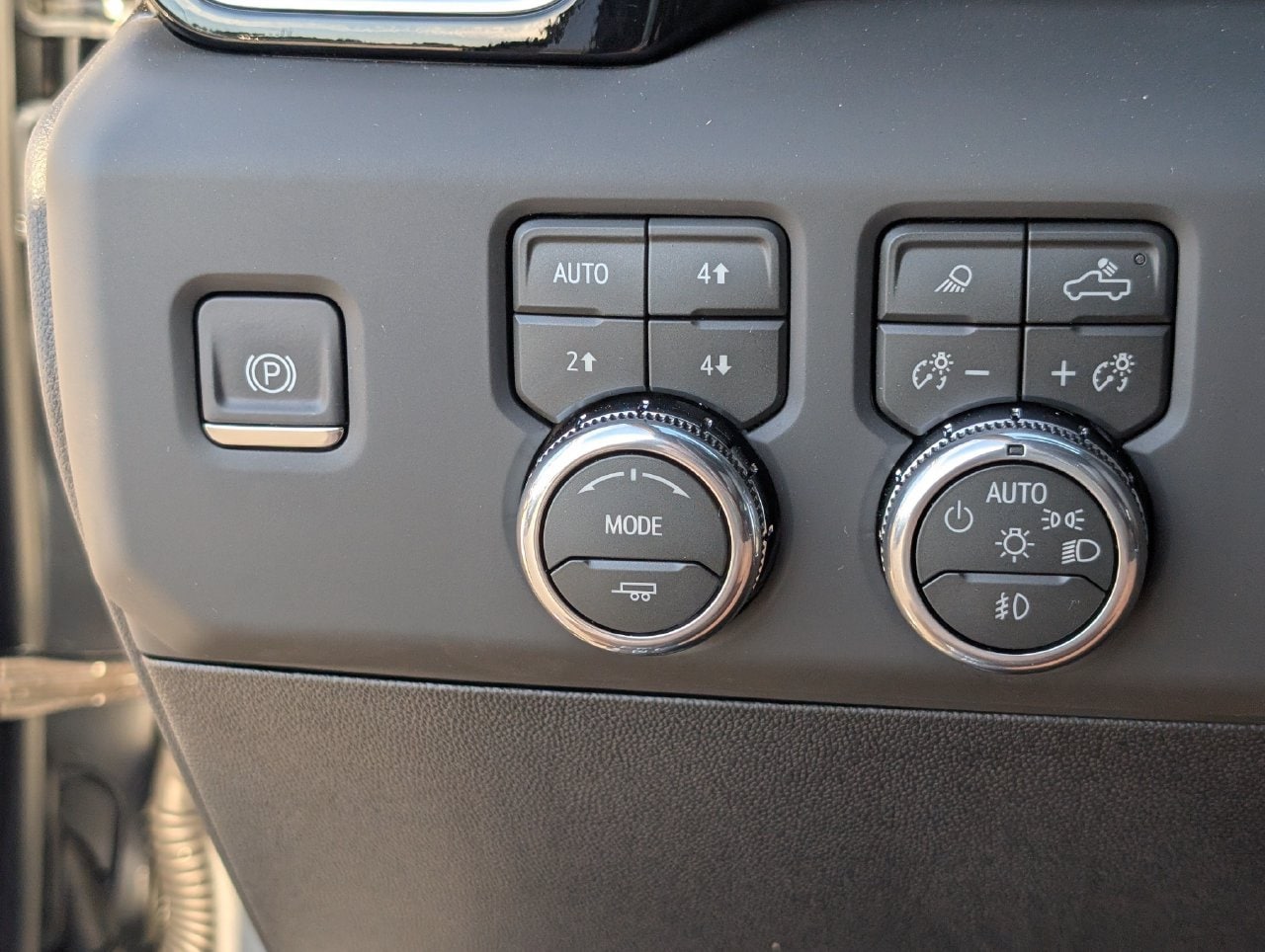 2026 GMC Sierra 2500HD Denali Ultimate - Photo 18