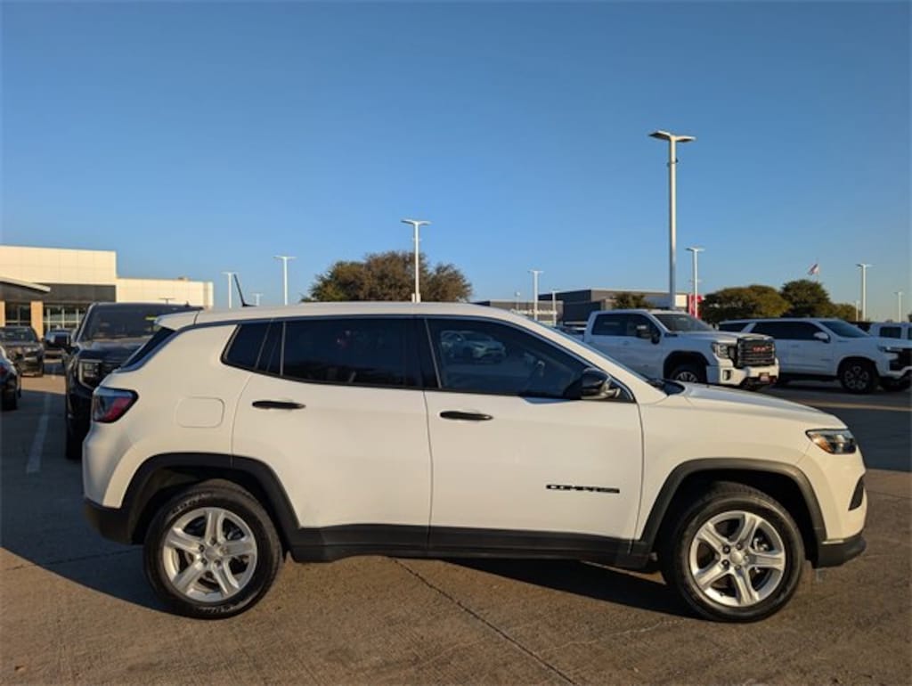 Used 2024 Jeep Compass Sport SUV